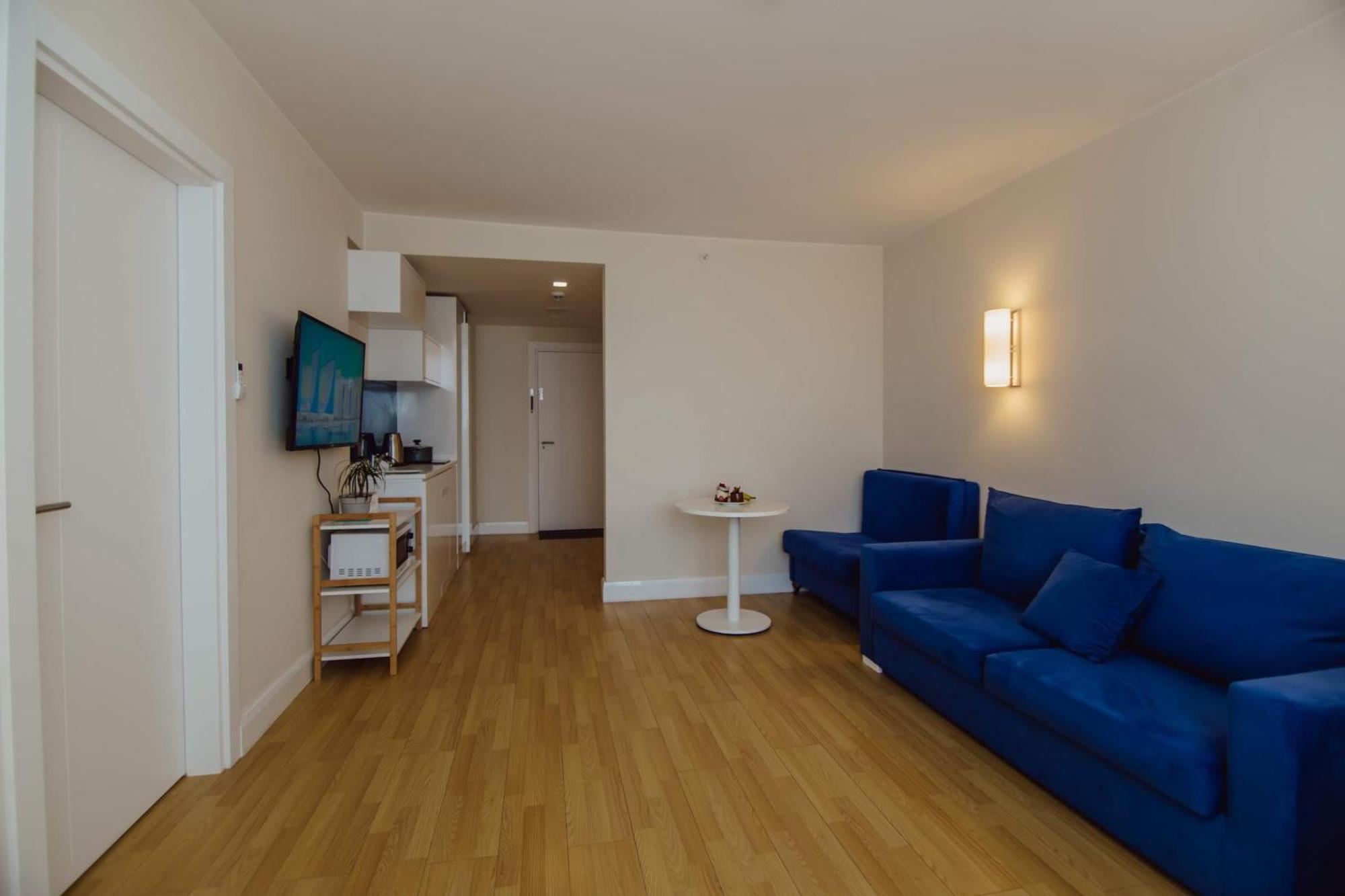 Orbi City Center Sea View Aparthotel Batoemi Buitenkant foto